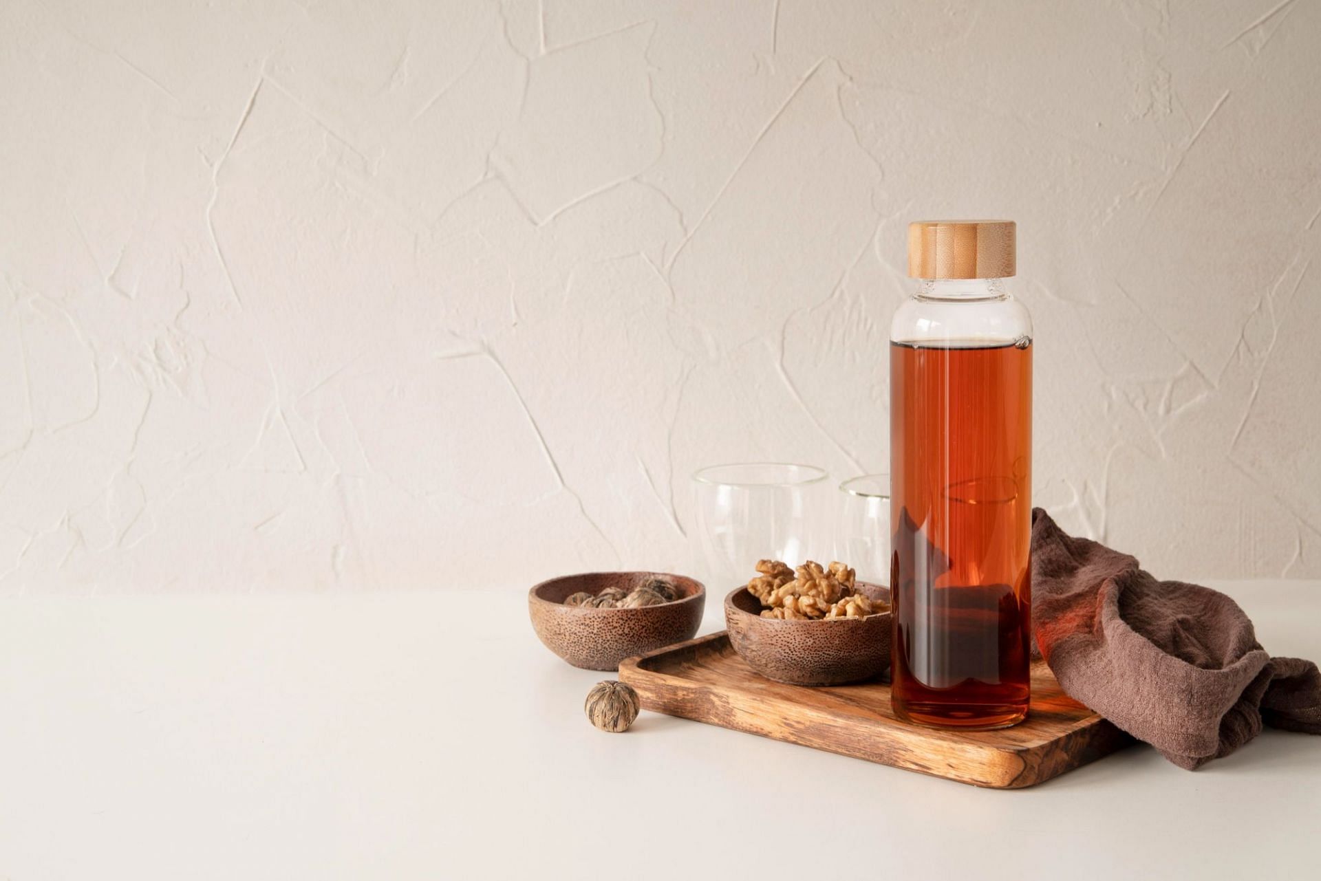Clove oil for the clove mouthwash recipe (Image by Freepik)